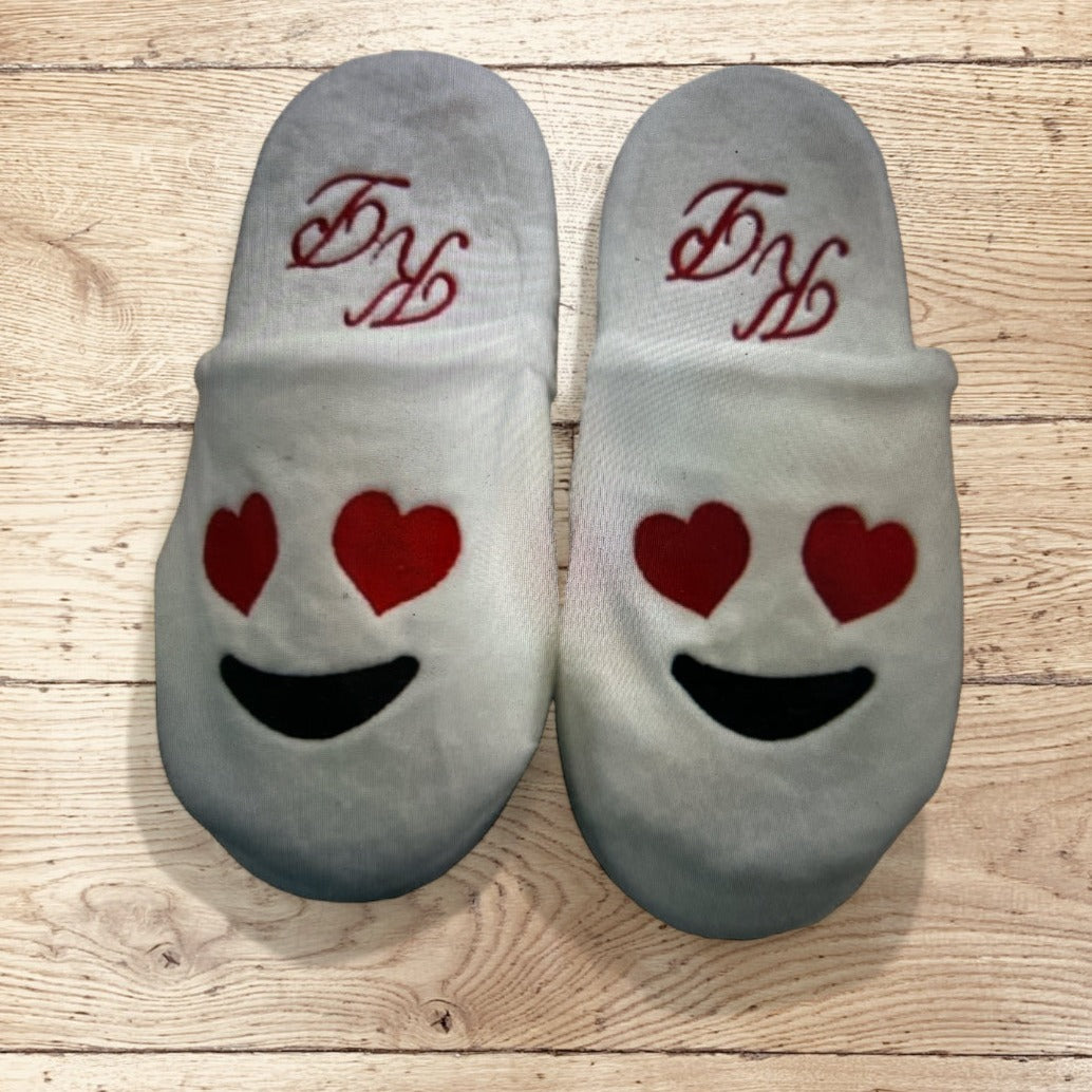 Pantuflas CARITAS (desde 50 pz)