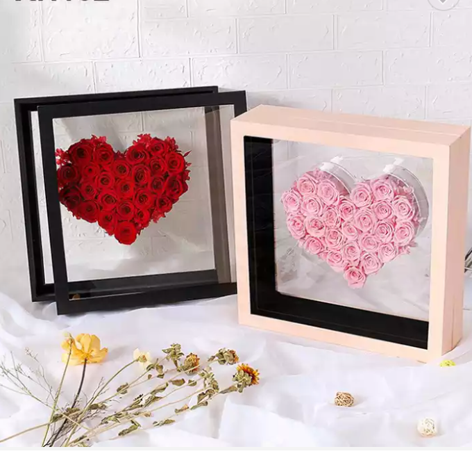 CORAZÓN - Estuche de lujo con Tapa de Acrílico 2 tamaños/ 1pz (No incluye flores)