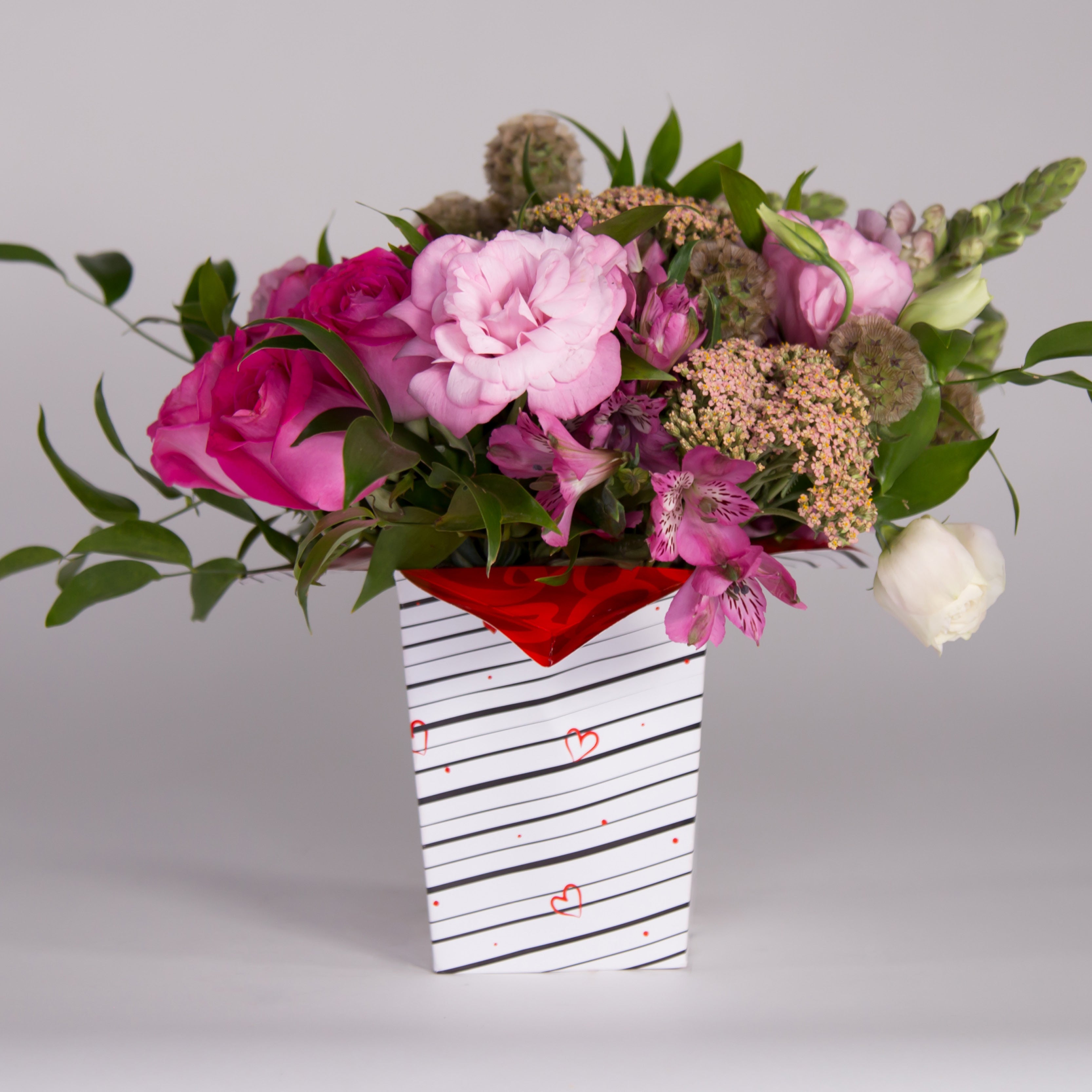 Florero Ecológico FLOR DE LYS / Precio Paq. 10pz (No incluye flores)